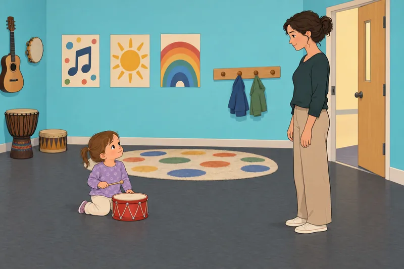 Lista de síntomas en aula: niña toca tambor.
