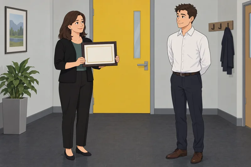 hat's Your Workplace: a manager presents recognition.