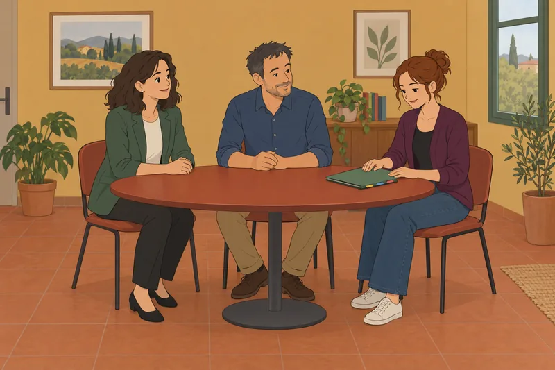 método para estudiar: colegas coordinan una carpeta.